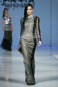 Ali Charisma The Butterfly and Crow. Jakarta Fashion & Food Festival 2014 at Grand Ballroom Harris Hotel. Kelapa Gading. 19 Mei 2013. Jakarta. [Foto: Mohammad Abduh/Wolipop]