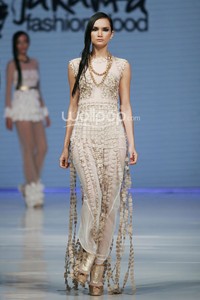 Ali Charisma The Butterfly and Crow. Jakarta Fashion & Food Festival 2014 at Grand Ballroom Harris Hotel. Kelapa Gading. 19 Mei 2013. Jakarta. [Foto: Mohammad Abduh/Wolipop]