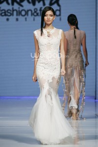 Ali Charisma The Butterfly and Crow. Jakarta Fashion & Food Festival 2014 at Grand Ballroom Harris Hotel. Kelapa Gading. 19 Mei 2013. Jakarta. [Foto: Mohammad Abduh/Wolipop]