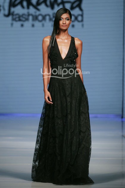 Ali Charisma The Butterfly and Crow. Jakarta Fashion & Food Festival 2014 at Grand Ballroom Harris Hotel. Kelapa Gading. 19 Mei 2013. Jakarta. [Foto: Mohammad Abduh/Wolipop]