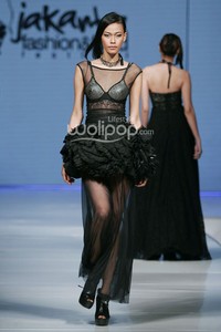 Ali Charisma The Butterfly and Crow. Jakarta Fashion & Food Festival 2014 at Grand Ballroom Harris Hotel. Kelapa Gading. 19 Mei 2013. Jakarta. [Foto: Mohammad Abduh/Wolipop]