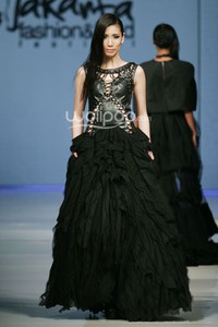 Ali Charisma The Butterfly and Crow. Jakarta Fashion & Food Festival 2014 at Grand Ballroom Harris Hotel. Kelapa Gading. 19 Mei 2013. Jakarta. [Foto: Mohammad Abduh/Wolipop]