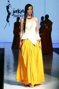 Ali Charisma The Butterfly and Crow. Jakarta Fashion & Food Festival 2014 at Grand Ballroom Harris Hotel. Kelapa Gading. 19 Mei 2013. Jakarta. [Foto: Mohammad Abduh/Wolipop]