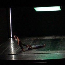 Disisipi Suara Bising Kota, Grup Tari Prancis Pentaskan Your Ghost is Not Enough