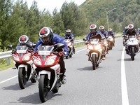 Menjajal Yamaha R15 di Medan Ganas