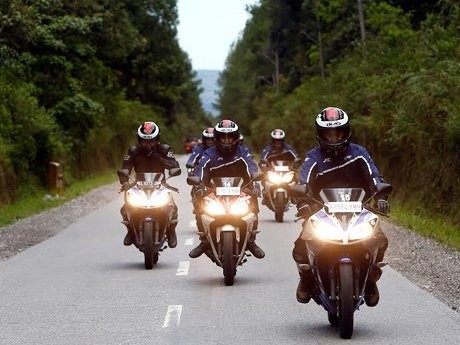 Menjajal Yamaha R15 di Medan Ganas