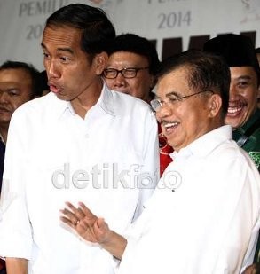 Jokowi Ungguli Prabowo di Survei LSI, PDIP Tetap Kerja Keras