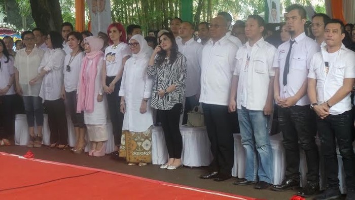 Ahmad Dhani dan Mulan Jameela Deklarasikan Dukungan ke Prabowo-Hatta