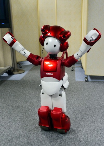 Emiew 2, Robot Humoris Buatan Hitachi