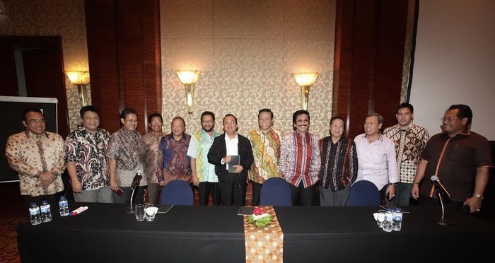 Tokoh Senior Golkar Akan Kirim Surat Ke Ical Soal Dukungan ke Prabowo