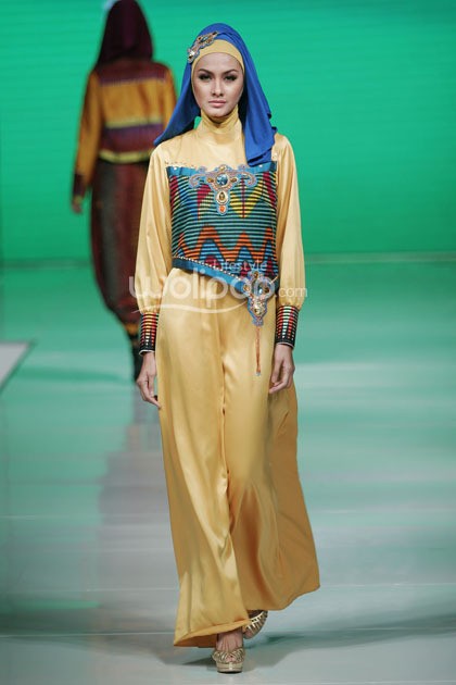 Lia Afif Fearless Beauty Moslem Wear My Faith and I by APPMI. Jakarta Fashion & Food Festival 2014 at Grand Ballroom Harris Hotel. Kelapa Gading. Jakarta. [Foto: Mohammad Abduh/Wolipop]
