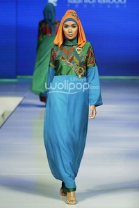 Lia Afif Fearless Beauty Moslem Wear My Faith and I by APPMI. Jakarta Fashion & Food Festival 2014 at Grand Ballroom Harris Hotel. Kelapa Gading. Jakarta. [Foto: Mohammad Abduh/Wolipop]