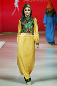 Lia Afif Fearless Beauty Moslem Wear My Faith and I by APPMI. Jakarta Fashion & Food Festival 2014 at Grand Ballroom Harris Hotel. Kelapa Gading. Jakarta. [Foto: Mohammad Abduh/Wolipop]