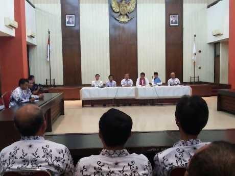 Jokowi: Negara Maju Utamakan Pendidikan, Bukan Pembangunan Infrastruktur Jokowi: Negara Maju Utamakan Pendidikan, Bukan Pembangunan Infrastruktur