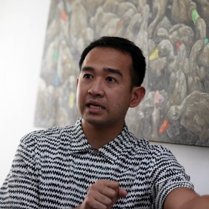 Iwet Ramadhan dan Benda-benda Antik Warisan Orangtua