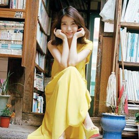 IU Akan Rilis Album A Flower Bookmark Versi Vinyl