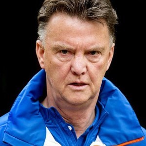Rooney Yakin Van Gaal Akan Sukses bersama MU