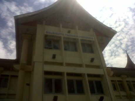 Pengendalian Rokok Sukses, Dokter Paru di Padang Panjang Menganggur