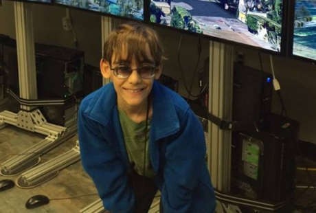 Nyaris Buta, Bocah Ini Dapat Penerbangan Gratis agar Bisa Lihat Aurora