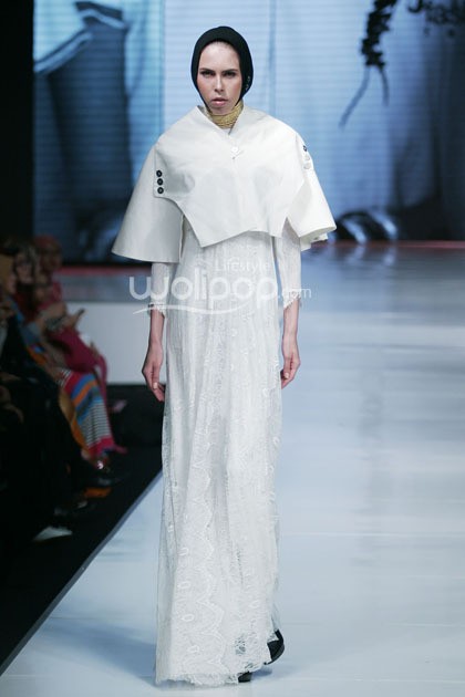 Kursien Karzai Story of Kayan Moslem Wear My Faith and I by APPMI. Jakarta Fashion & Food Festival 2014 at Grand Ballroom Harris Hotel. Kelapa Gading. Jakarta. [Foto: Mohammad Abduh/Wolipop]