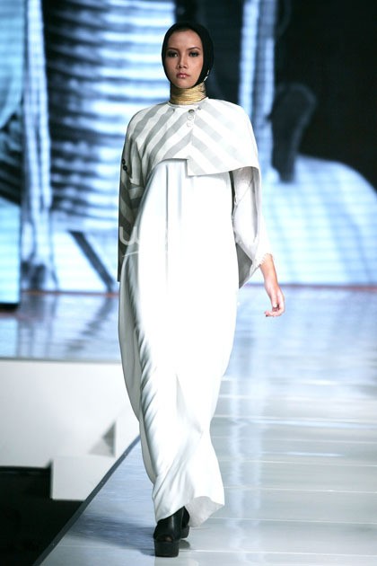 Kursien Karzai Story of Kayan Moslem Wear My Faith and I by APPMI. Jakarta Fashion & Food Festival 2014 at Grand Ballroom Harris Hotel. Kelapa Gading. Jakarta. [Foto: Mohammad Abduh/Wolipop]