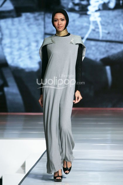 Kursien Karzai Story of Kayan Moslem Wear My Faith and I by APPMI. Jakarta Fashion & Food Festival 2014 at Grand Ballroom Harris Hotel. Kelapa Gading. Jakarta. [Foto: Mohammad Abduh/Wolipop]