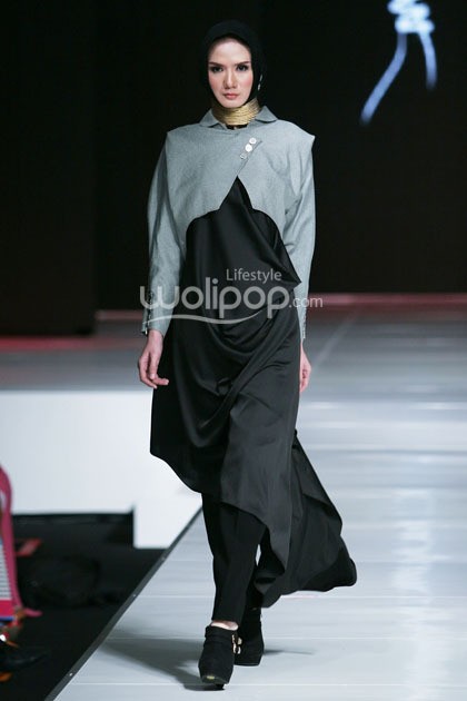 Kursien Karzai Story of Kayan Moslem Wear My Faith and I by APPMI. Jakarta Fashion & Food Festival 2014 at Grand Ballroom Harris Hotel. Kelapa Gading. Jakarta. [Foto: Mohammad Abduh/Wolipop]