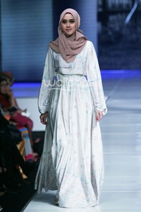 Ria Miranda Gadih Moslem Wear My Faith and I by APPMI. Jakarta Fashion & Food Festival 2014 at Grand Ballroom Harris Hotel. Kelapa Gading. Jakarta. [Foto: Mohammad Abduh/Wolipop]