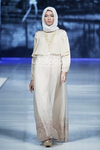 Ria Miranda Gadih Moslem Wear My Faith and I by APPMI. Jakarta Fashion & Food Festival 2014 at Grand Ballroom Harris Hotel. Kelapa Gading. Jakarta. [Foto: Mohammad Abduh/Wolipop]