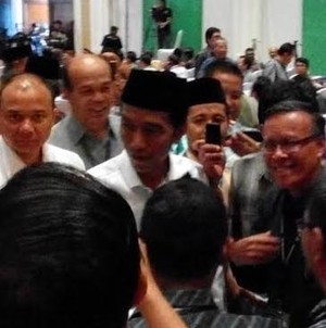 Jokowi di Tanwir Muhammadiyah: Laris Diminta Foto dan Diteriaki Presiden