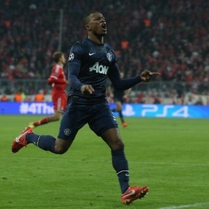 Evra Lanjut di Old Trafford