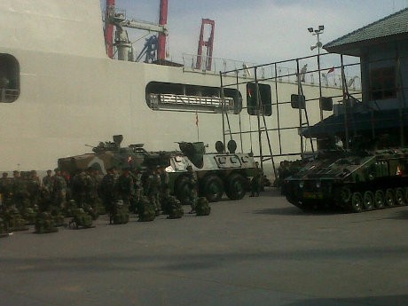 2 Ribu Pasukan Kostrad Uji Kekuatan dan Pamer Tank di Tanjung Priok