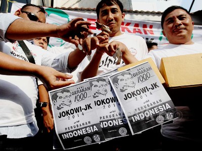 Relawan Muda PKB Galang Dana untuk Jokowi-JK