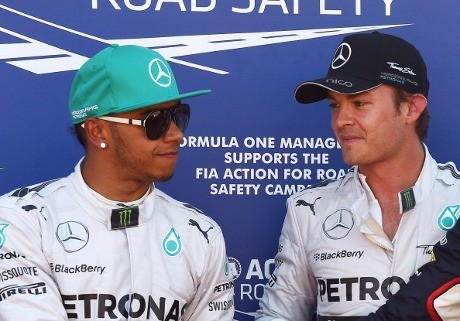 Hamilton Akan Urus Situasinya dengan Rosberg seperti Halnya Senna dengan Prost