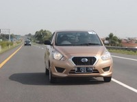 Jajal Kehandalan Mobil Murah Datsun di Kota Para Wali