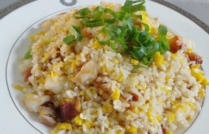 Video Resep: Fried Rice with Yang Chow Style