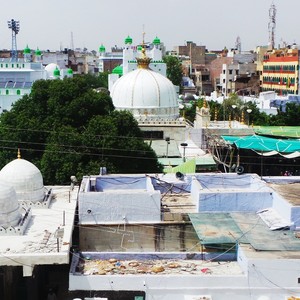 Ini Dargah Shareef, Mekkah Kecil yang Jadi Lokasi Syuting Haji Backpacker