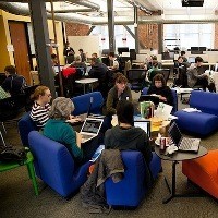 Seniman Perempuan Merebut Halaman di Wikipedia