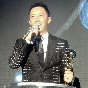 Hangeng Juara di World Music Awards 2014