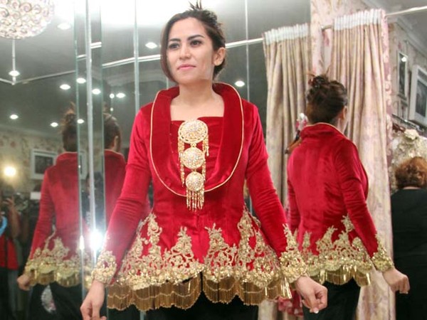 Mengintip Gaun Pernikahan Cinta Penelope
