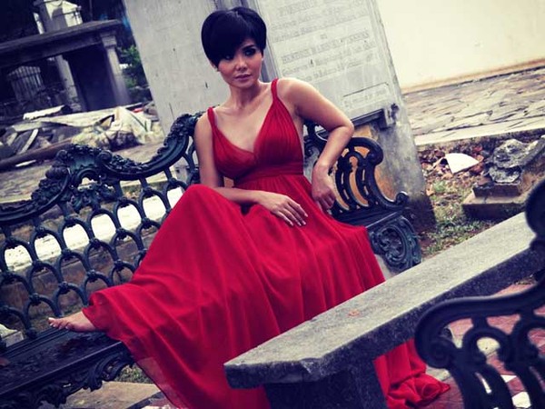 Yuni Shara, Classy and Sexy