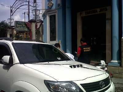 Nasabah Bank Dirampok dan Paha Ditembak di Depan Perusahaannya