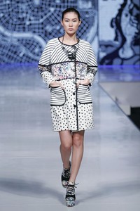 Sofie Urban Morphology. Jakarta Fashion & Food Festival 2014 at Grand Ballroom Harris Hotel. Kelapa Gading. Jakarta. [Foto: Mohammad Abduh/Wolipop]