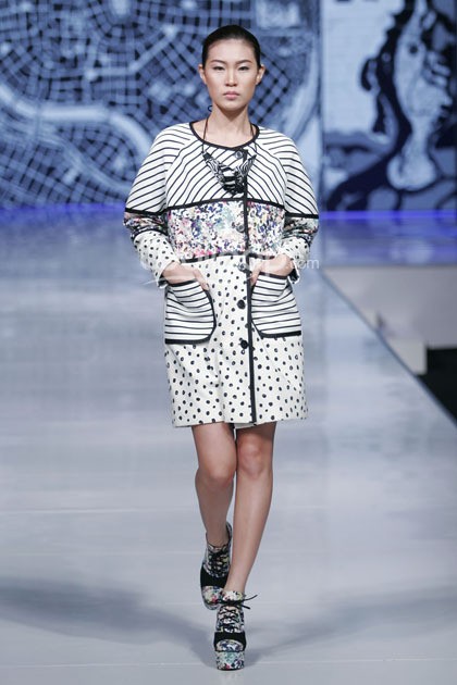 Sofie Urban Morphology. Jakarta Fashion & Food Festival 2014 at Grand Ballroom Harris Hotel. Kelapa Gading. Jakarta. [Foto: Mohammad Abduh/Wolipop]