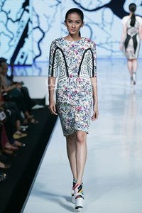 Sofie Urban Morphology. Jakarta Fashion & Food Festival 2014 at Grand Ballroom Harris Hotel. Kelapa Gading. Jakarta. [Foto: Mohammad Abduh/Wolipop]