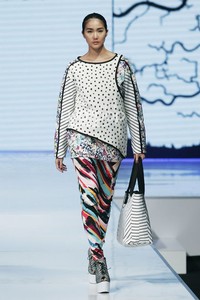 Sofie Urban Morphology. Jakarta Fashion & Food Festival 2014 at Grand Ballroom Harris Hotel. Kelapa Gading. Jakarta. [Foto: Mohammad Abduh/Wolipop]