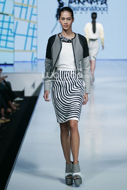 Sofie Urban Morphology. Jakarta Fashion & Food Festival 2014 at Grand Ballroom Harris Hotel. Kelapa Gading. Jakarta. [Foto: Mohammad Abduh/Wolipop]