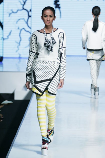 Sofie Urban Morphology. Jakarta Fashion & Food Festival 2014 at Grand Ballroom Harris Hotel. Kelapa Gading. Jakarta. [Foto: Mohammad Abduh/Wolipop]