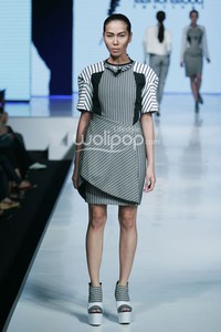 Sofie Urban Morphology. Jakarta Fashion & Food Festival 2014 at Grand Ballroom Harris Hotel. Kelapa Gading. Jakarta. [Foto: Mohammad Abduh/Wolipop]