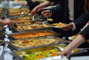 Kenali Emotional Eating Agar Tak Terjebak Nafsu Makan Berlebih